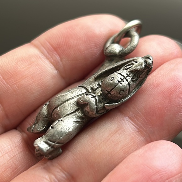 🖤Vtg Disney Eeyore pewter pendant - Picture 2 of 9